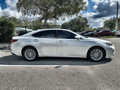 Used 2018 Lexus ES 350 image 10