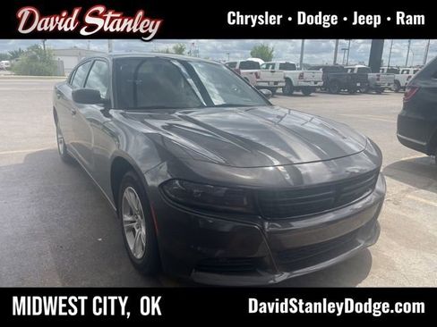 Used 2022 Dodge Charger SXT image 1
