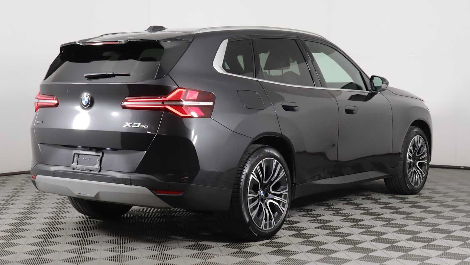 Used 2026 BMW X3 xDrive30i w/ Premium Package AWD/4WD image 6