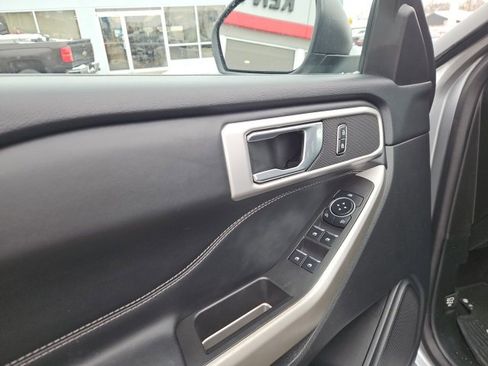 Used 2023 Ford Explorer XLT w/ Equipment Group 202A image 28