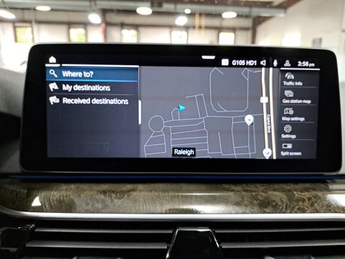Used 2023 BMW 530e xDrive w/ Premium Package AWD/4WD image 23