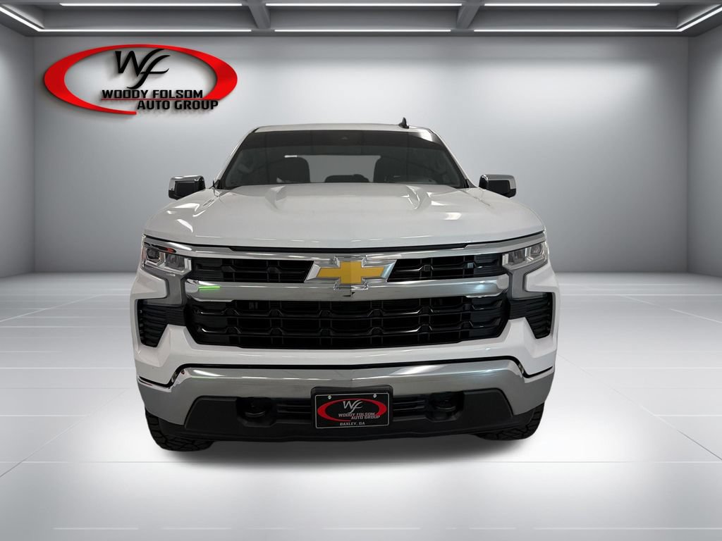 Used 2025 Chevrolet Silverado 1500 LT AWD/4WD image 2