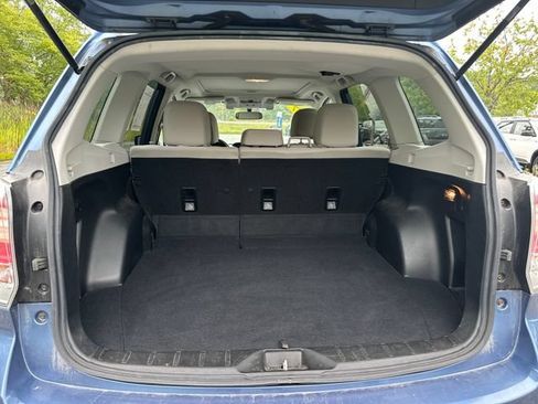 Used 2017 Subaru Forester 2.5i Premium AWD/4WD image 22