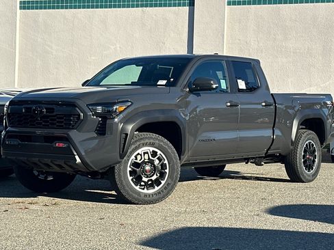 New 2026 Toyota Tacoma SR5 image 2