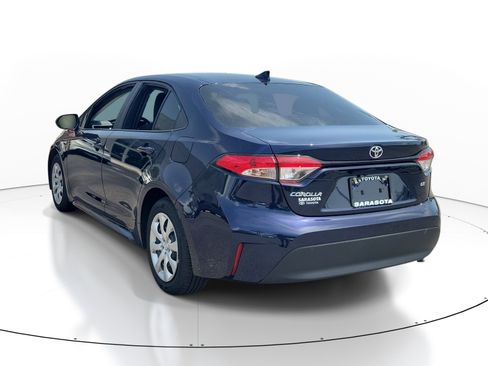 Used 2025 Toyota Corolla LE FWD image 4