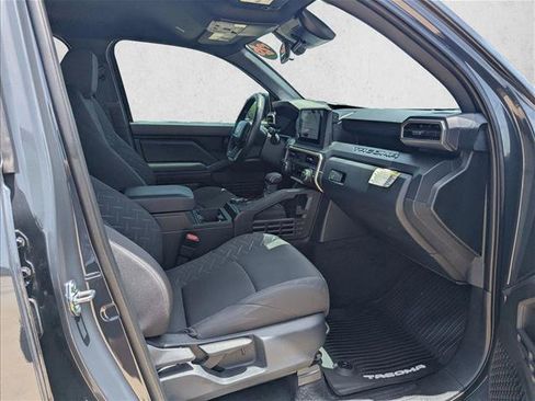 Used 2026 Toyota Tacoma SR AWD/4WD image 18