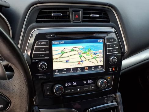 Used 2016 Nissan Maxima SR FWD image 20
