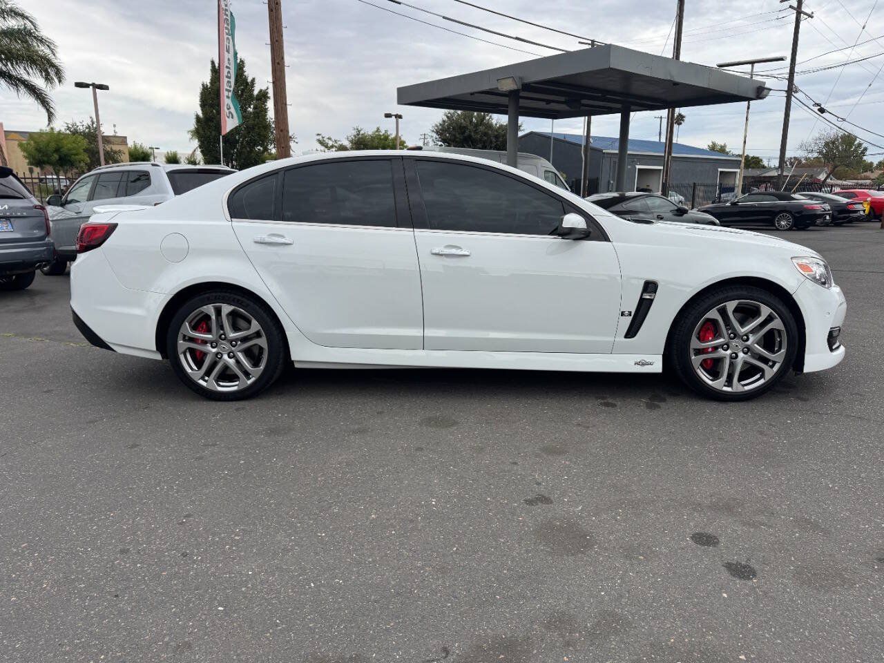 Used 2017 Chevrolet SS RWD image 8