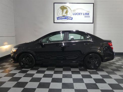 Used 2019 Chevrolet Sonic Premier FWD image 7