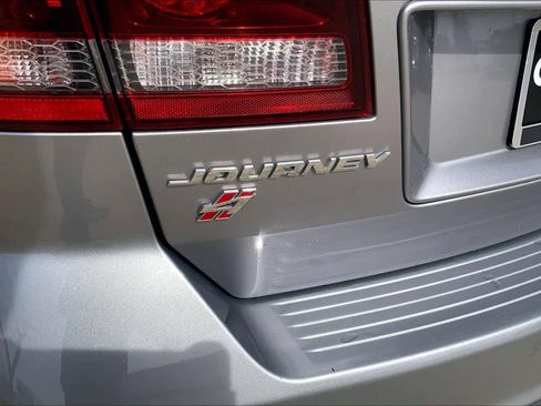 Used 2019 Dodge Journey Crossroad image 30