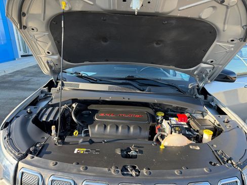 Used 2022 Jeep Compass Latitude image 38