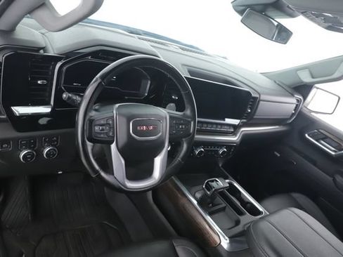 Used 2023 GMC Sierra 1500 Elevation w/ Elevation Premium Package AWD/4WD image 17