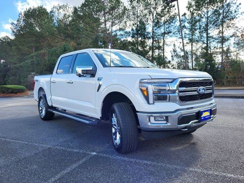 Used 2024 Ford F150 Lariat w/ Equipment Group 502A High image 3