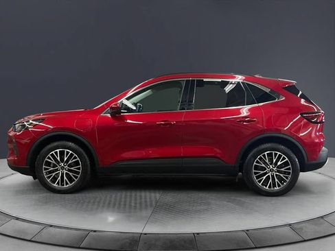 Used 2023 Ford Escape SE w/ PHEV Premium Package FWD image 2