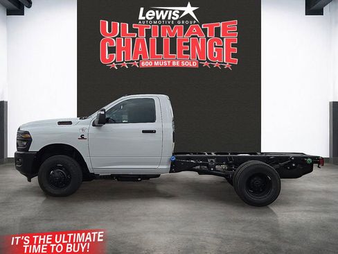 New 2026 RAM 3500 Tradesman image 3