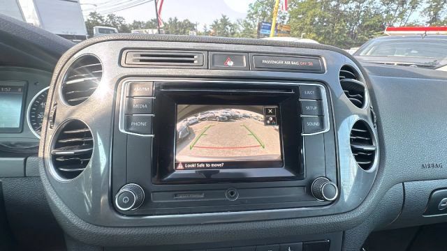 Used 2016 Volkswagen Tiguan R-Line FWD image 25