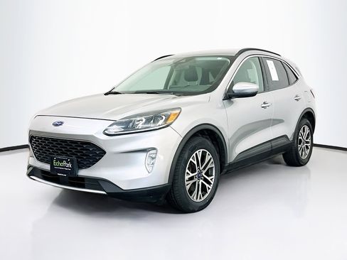 Used 2021 Ford Escape SEL image 3