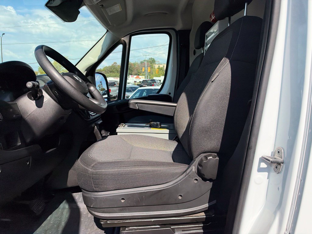 Used 2023 RAM ProMaster 3500 FWD image 11