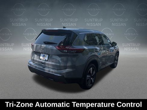 Used 2025 Nissan Rogue SL w/ SL Premium Package AWD/4WD image 11