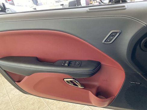 Used 2023 Dodge Challenger SRT Hellcat RWD image 19