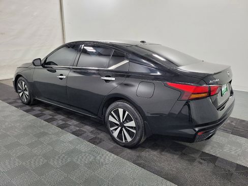 Used 2019 Nissan Altima 2.5 SV image 3
