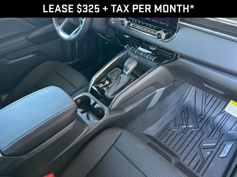 New 2026 GMC Canyon Elevation w/ Convenience Package image 15