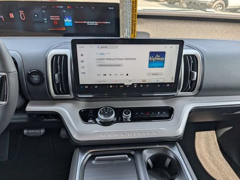 New 2026 Ford Expedition Max Active AWD/4WD image 13