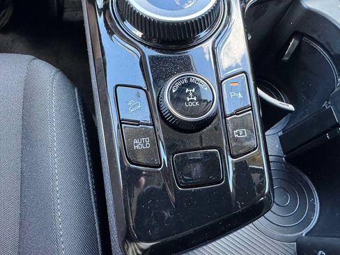 Used 2023 Kia Sportage LX AWD/4WD image 30