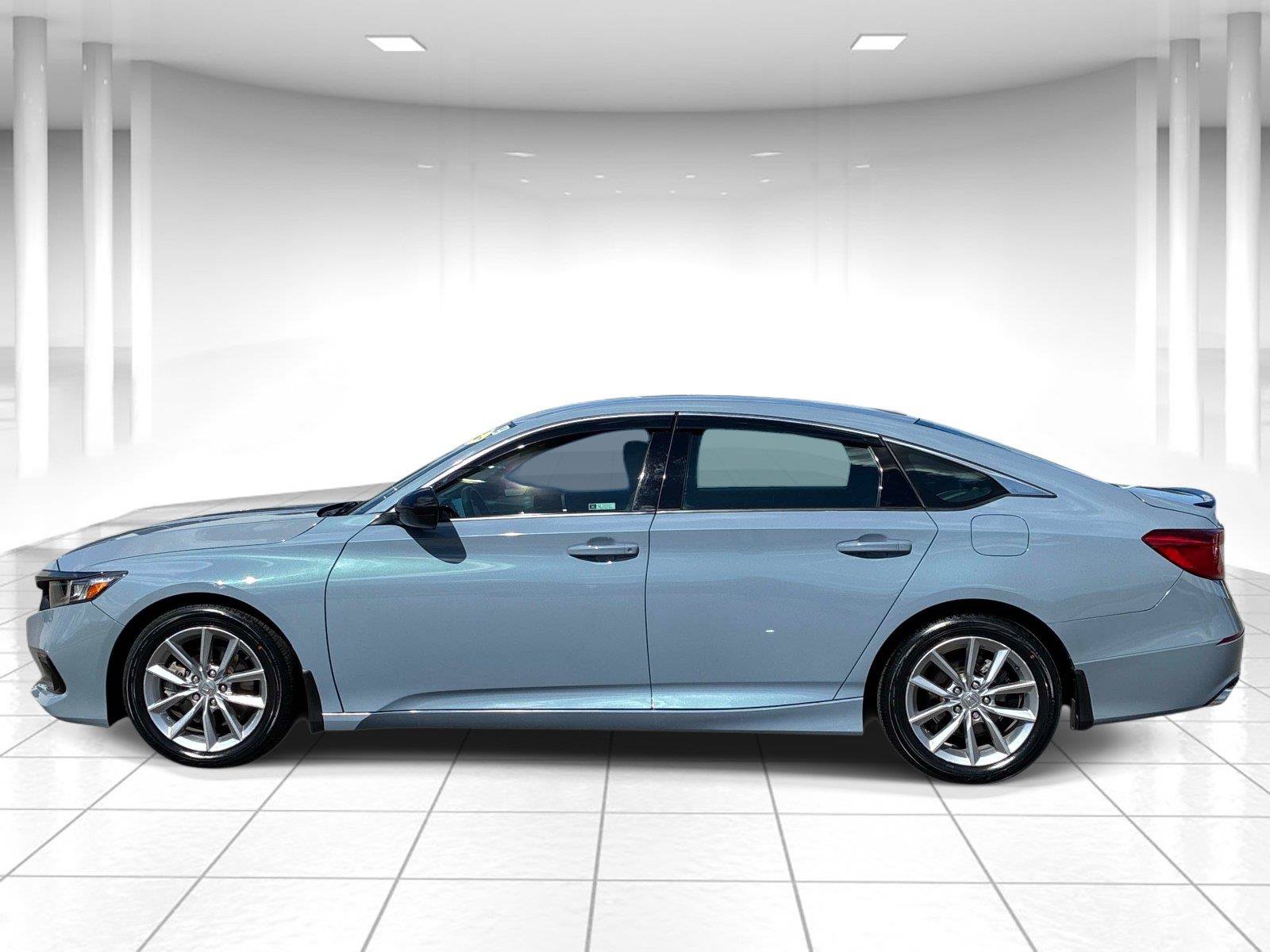 Used 2022 Honda Accord Sport image 4
