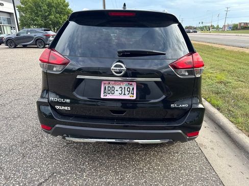 Used 2017 Nissan Rogue SL AWD/4WD image 15