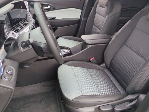 New 2026 Chevrolet Trax LT w/ Driver Confidence Package image 19