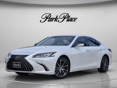 Used 2025 Lexus ES 250 w/ Premium Package