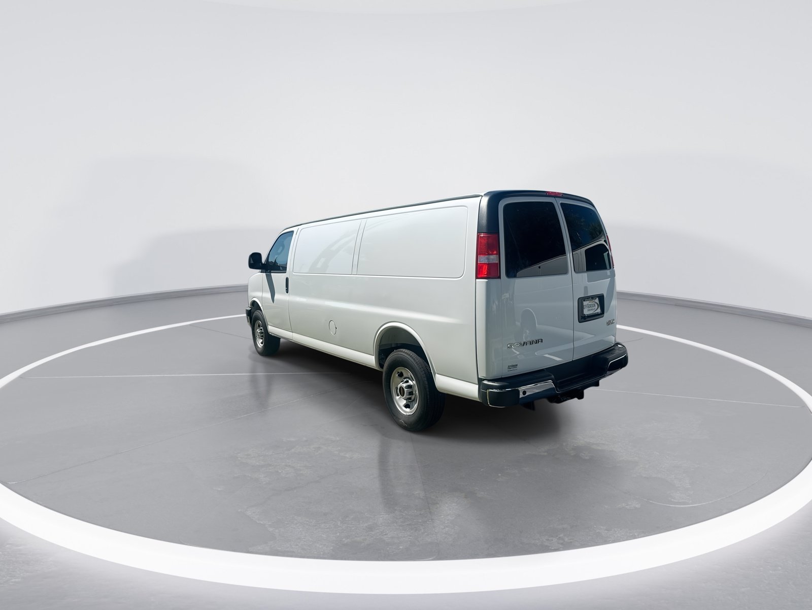 Used 2025 GMC Savana 3500 Extended w/ Driver Convenience Package RWD image 7