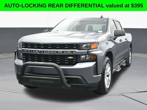 Used 2022 Chevrolet Silverado 1500 Custom w/ Safety Confidence Package image 2
