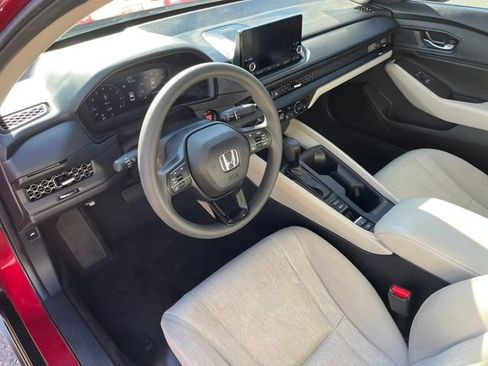 Certified 2023 Honda Accord EX image 4