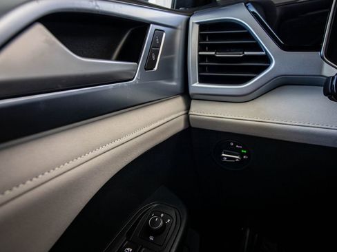 New 2026 Volkswagen Taos SE AWD/4WD image 35