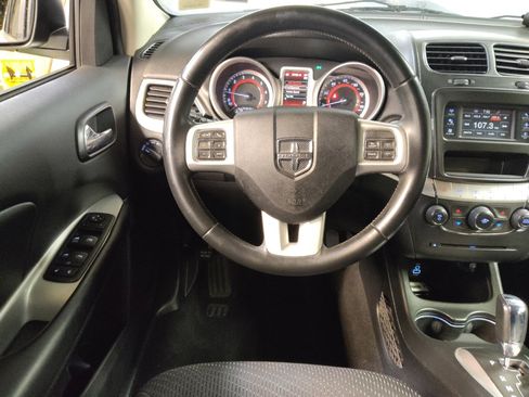 Used 2017 Dodge Journey SE w/ Flexible Seating Group image 22