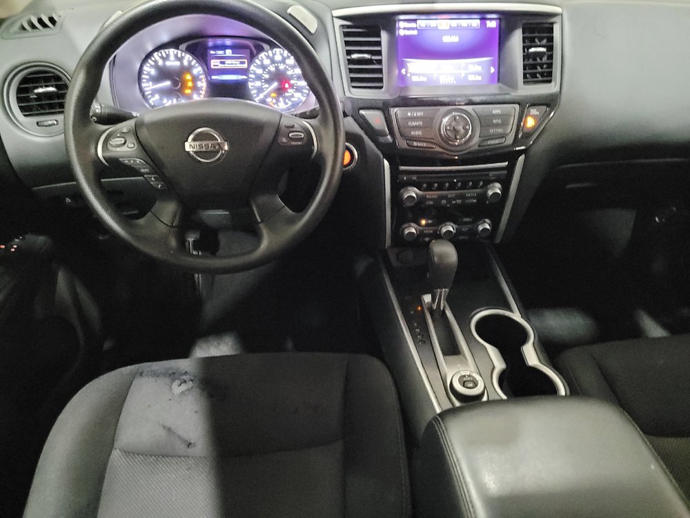 Used 2020 Nissan Pathfinder S AWD/4WD image 22