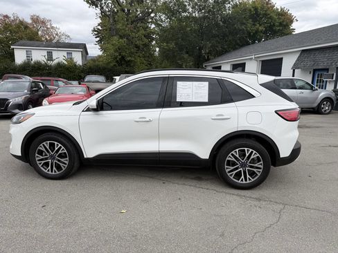 Used 2020 Ford Escape SEL image 9