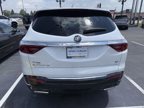 Used 2023 Buick Enclave Essence w/ Sport Touring Edition AWD/4WD image 4