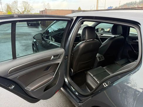 Used 2019 Volkswagen GTI Rabbit Edition image 10