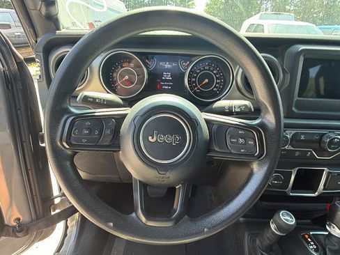 Used 2023 Jeep Wrangler Unlimited Sport AWD/4WD image 25