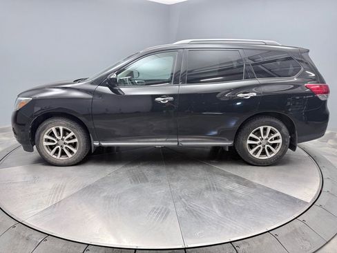 Used 2016 Nissan Pathfinder SV w/ SV Cold Weather Package image 8
