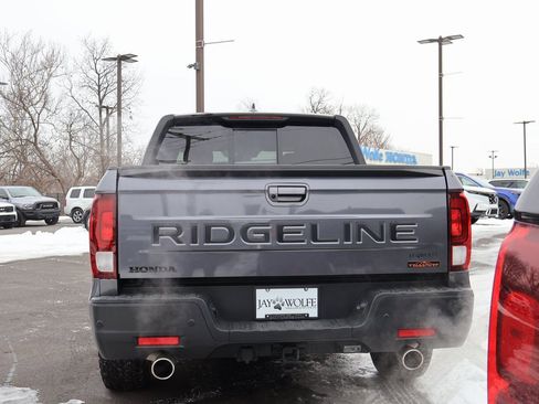 Certified 2024 Honda Ridgeline TrailSport image 6