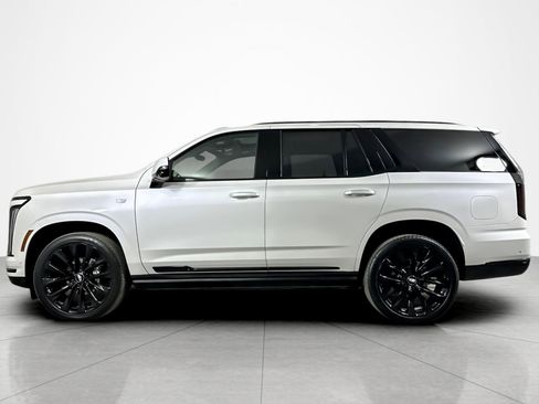 Used 2025 Cadillac Escalade Sport Platinum image 2