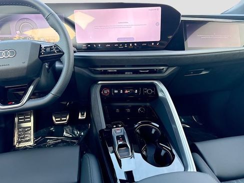 New 2026 Audi SQ5 Premium Plus AWD/4WD image 18