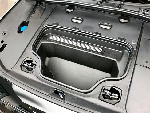 Certified 2025 Audi A6 e-tron Prestige w/ Black Warm Weather Package AWD/4WD image 30
