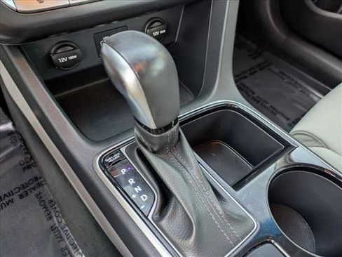 Used 2019 Hyundai Sonata Plug-In Hybrid image 12