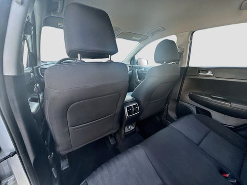 Used 2022 Kia Sportage LX FWD image 24