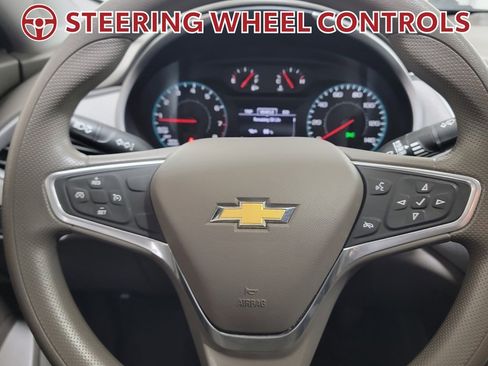 Used 2022 Chevrolet Malibu LT image 19